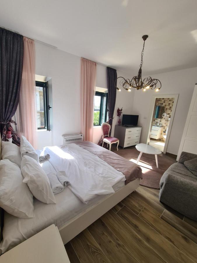 Rustico Apartments Tivat Eksteriør bilde