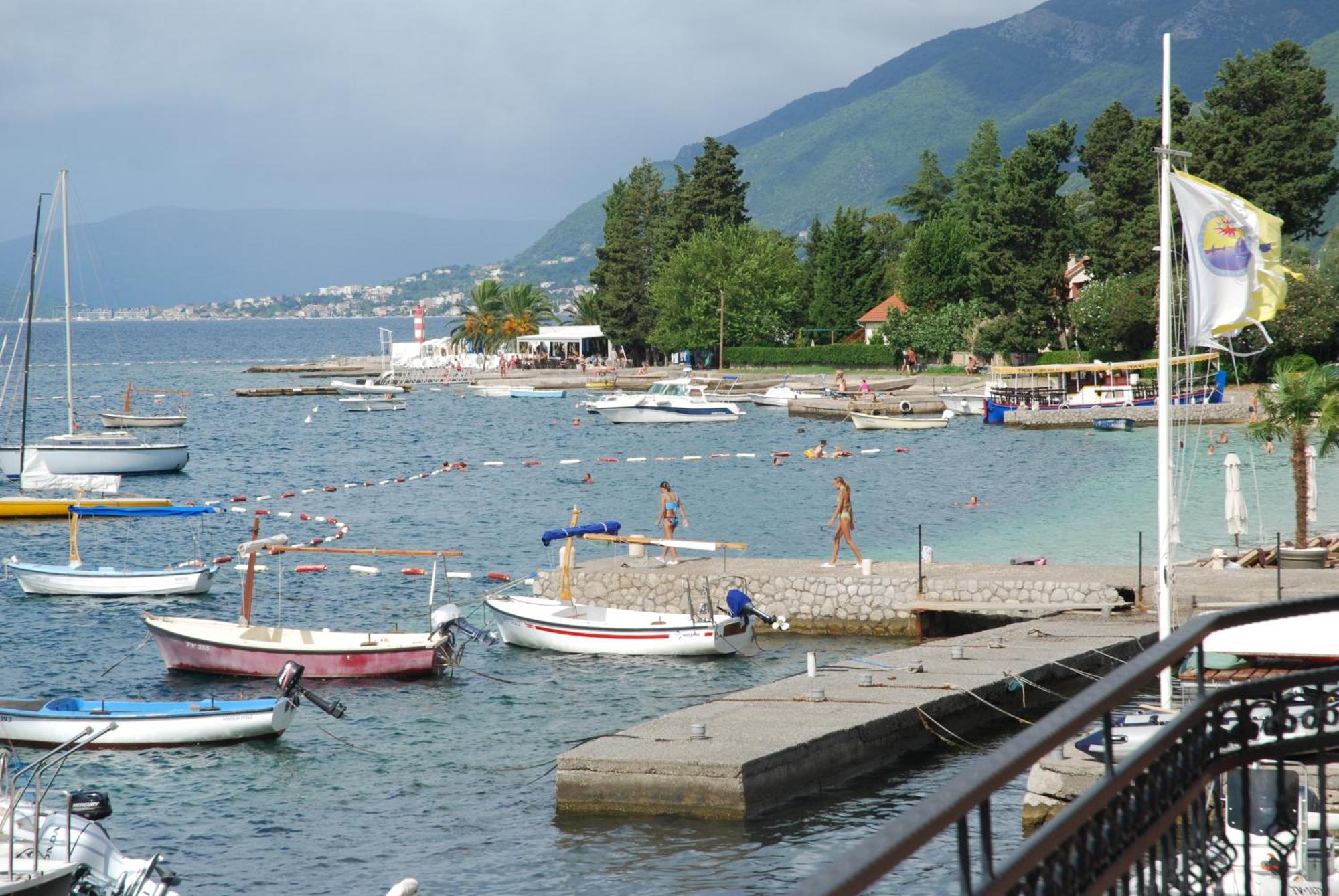 Rustico Apartments Tivat Eksteriør bilde