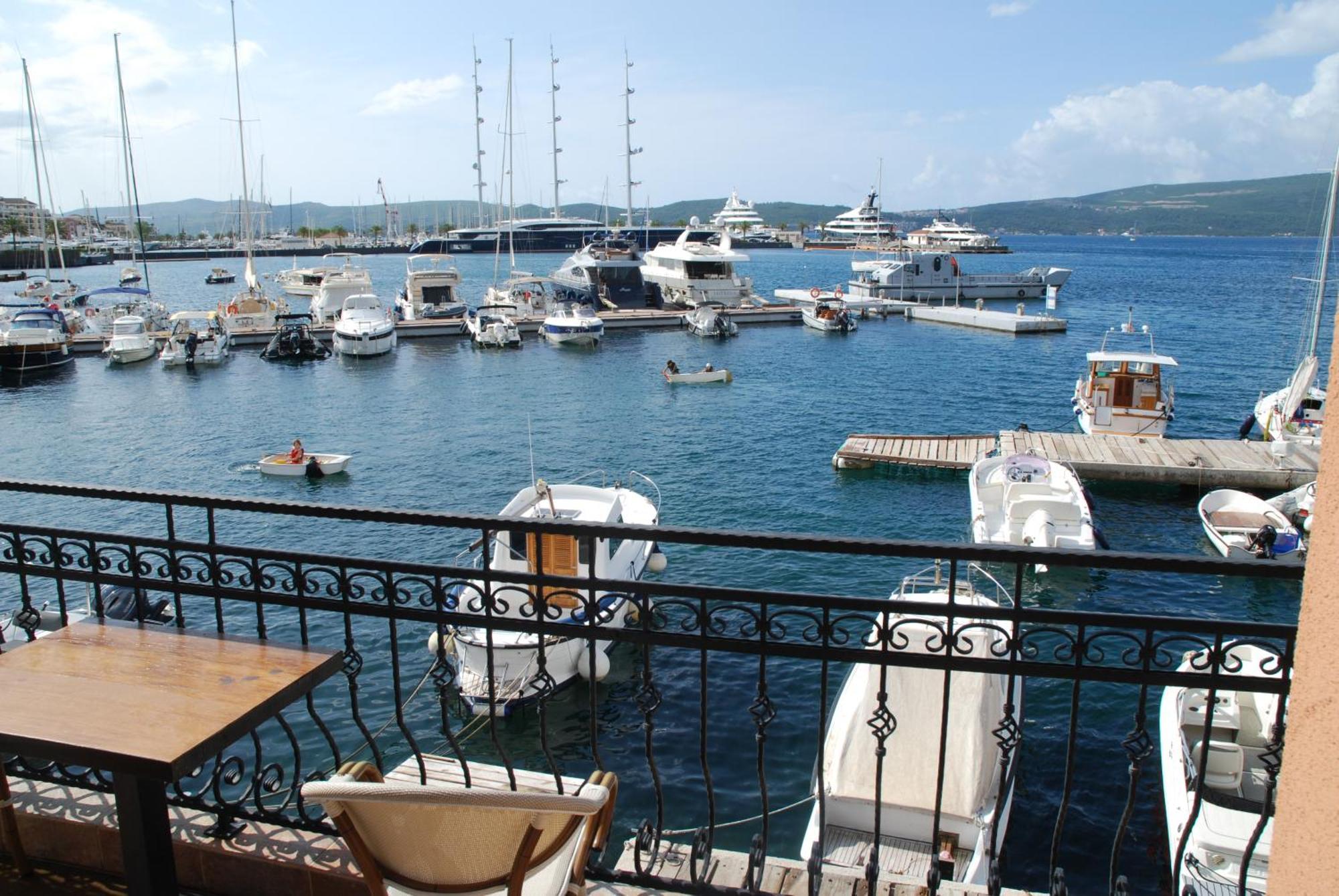 Rustico Apartments Tivat Eksteriør bilde